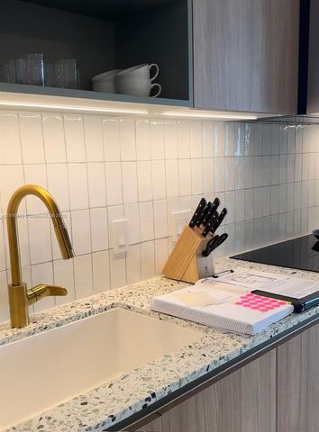 159 NE 6th St 4713, Miami, FL 33132