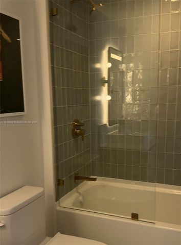 159 NE 6th St 4713, Miami, FL 33132