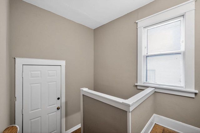 2927 N 40th STREET, Milwaukee, WI 53210