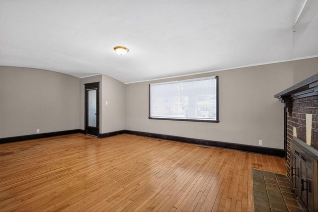 2927 N 40th STREET, Milwaukee, WI 53210