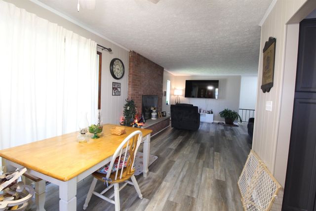 1525 Greenbrier Drive, Huntington, WV 25704