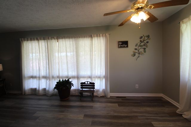 1525 Greenbrier Drive, Huntington, WV 25704