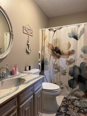 1525 Greenbrier Drive, Huntington, WV 25704