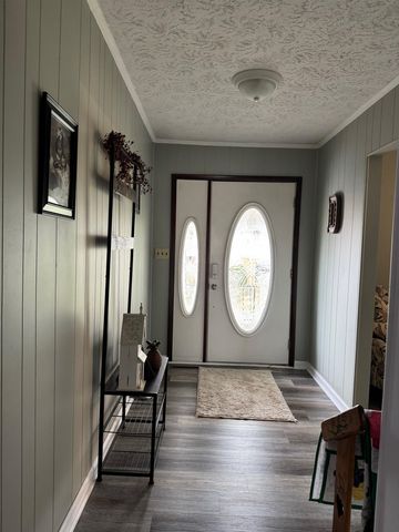 1525 Greenbrier Drive, Huntington, WV 25704