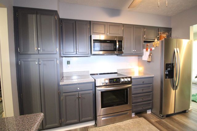 1525 Greenbrier Drive, Huntington, WV 25704