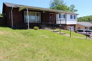 1525 Greenbrier Drive, Huntington, WV 25704