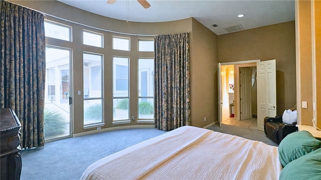 7906 Valtourmanche Dr, Corpus Christi, TX 78414