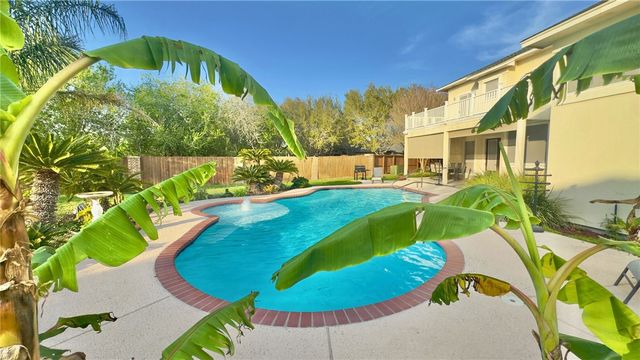 7906 Valtourmanche Dr, Corpus Christi, TX 78414