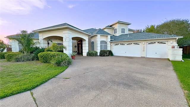 7906 Valtourmanche Dr, Corpus Christi, TX 78414