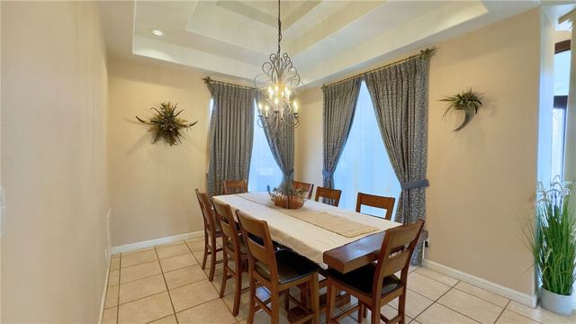 7906 Valtourmanche Dr, Corpus Christi, TX 78414