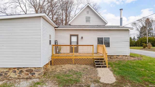 5694 E US Highway 36, Mooreland, IN 47360