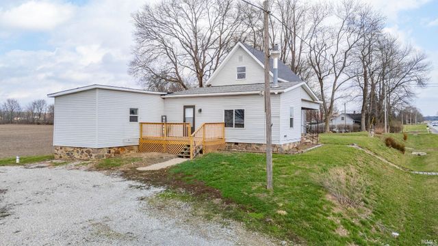 5694 E US Highway 36, Mooreland, IN 47360