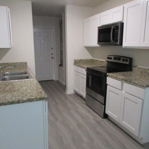 1214 Beaumont St, Longview, TX 75602