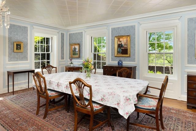 82 River Rd, Topsfield, MA 01983