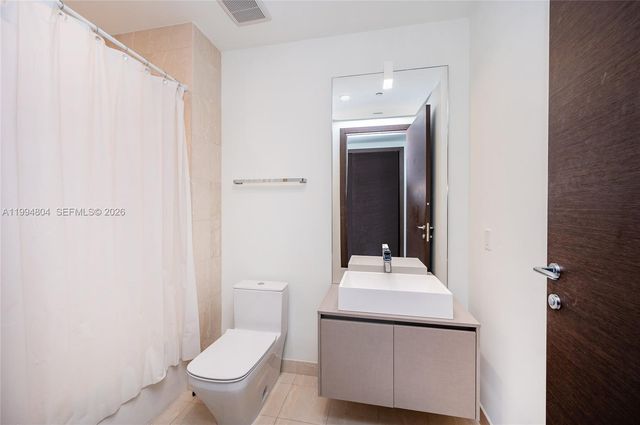 1000 Brickell Plz PH5004, Miami, FL 33131