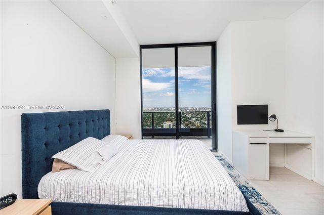 1000 Brickell Plz PH5004, Miami, FL 33131