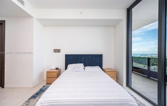 1000 Brickell Plz PH5004, Miami, FL 33131