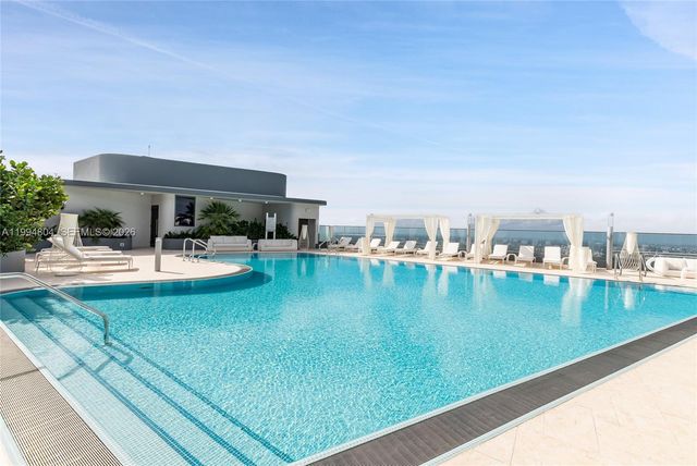 1000 Brickell Plz PH5004, Miami, FL 33131