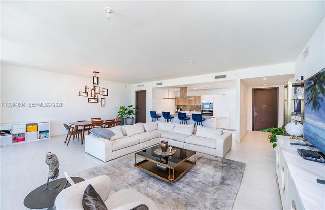 1000 Brickell Plz PH5004, Miami, FL 33131