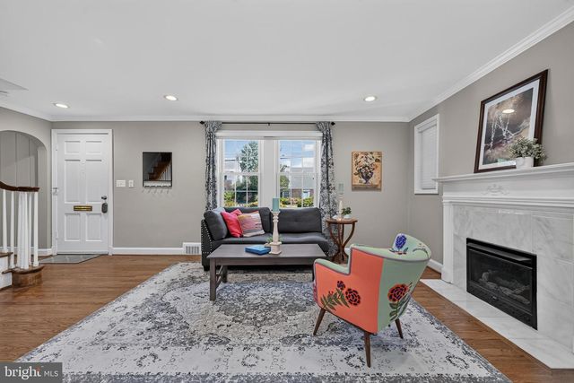 212 NORMANDY DR, Silver Spring, MD 20901