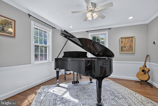 212 NORMANDY DR, Silver Spring, MD 20901