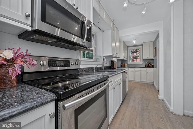 212 NORMANDY DR, Silver Spring, MD 20901