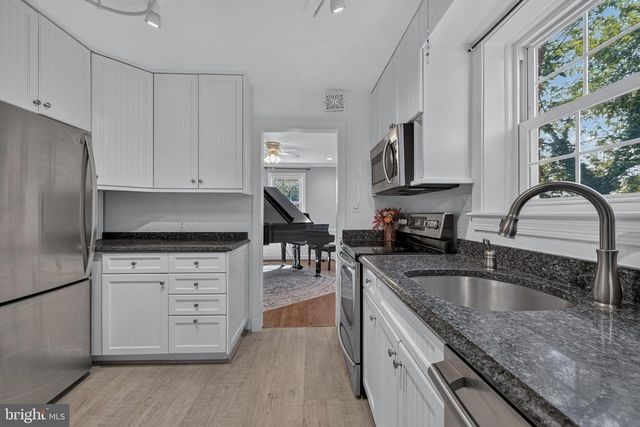 212 NORMANDY DR, Silver Spring, MD 20901