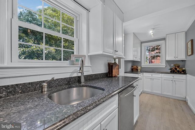 212 NORMANDY DR, Silver Spring, MD 20901