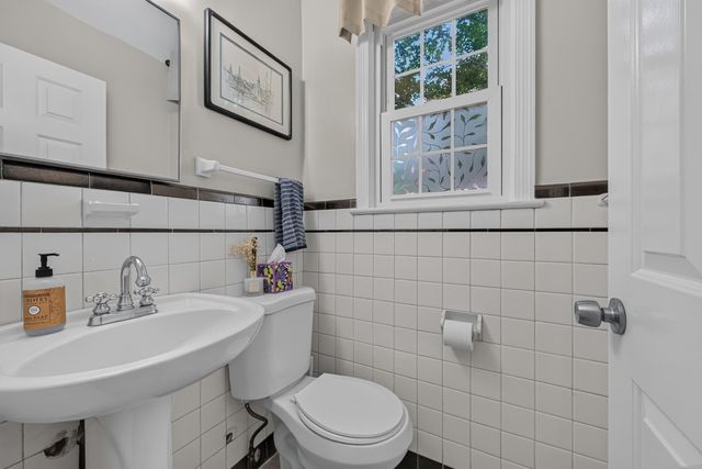212 NORMANDY DR, Silver Spring, MD 20901