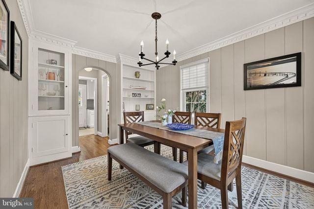 212 NORMANDY DR, Silver Spring, MD 20901