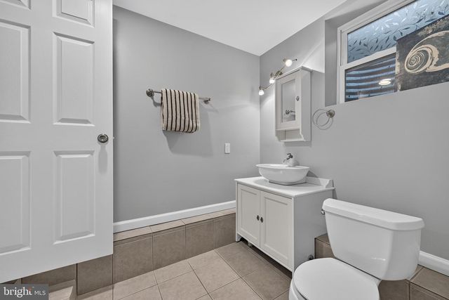 212 NORMANDY DR, Silver Spring, MD 20901