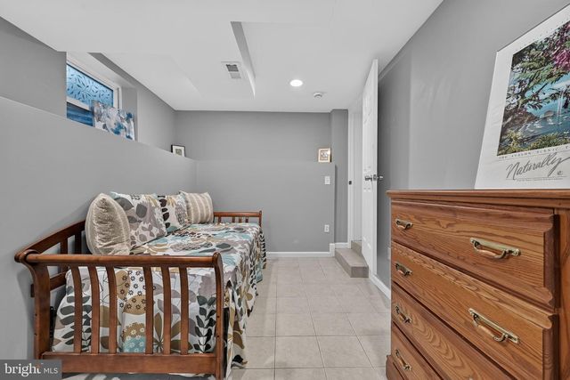 212 NORMANDY DR, Silver Spring, MD 20901