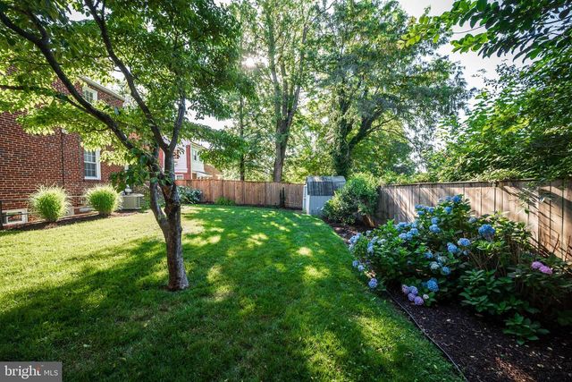 212 NORMANDY DR, Silver Spring, MD 20901