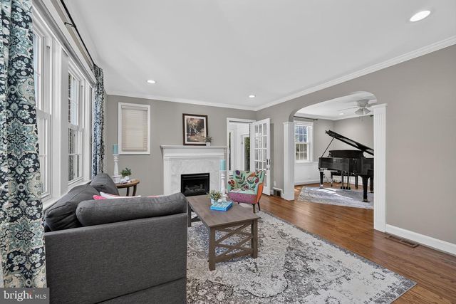 212 NORMANDY DR, Silver Spring, MD 20901