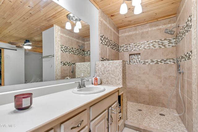 321 Winding Road, Bristol, TN 37620