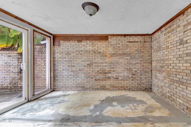 321 Winding Road, Bristol, TN 37620