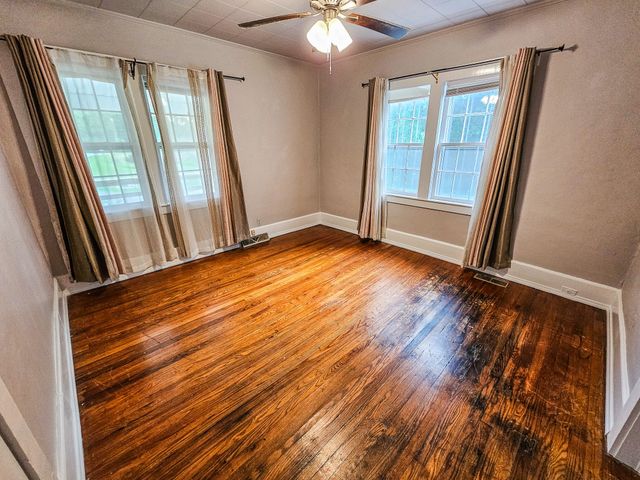 1105 Normandy Rd, Normandy, TN 37360
