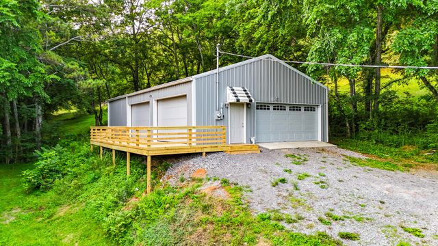 1105 Normandy Rd, Normandy, TN 37360