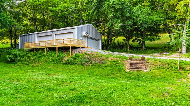 1105 Normandy Rd, Normandy, TN 37360