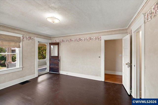 821 6th Av SW, Albany, OR 97321