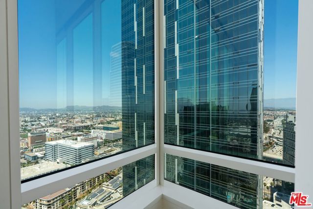 877 Francisco Street 4202, Los Angeles, CA 90017