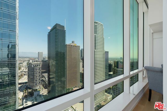 877 Francisco Street 4202, Los Angeles, CA 90017