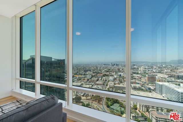877 Francisco Street 4202, Los Angeles, CA 90017