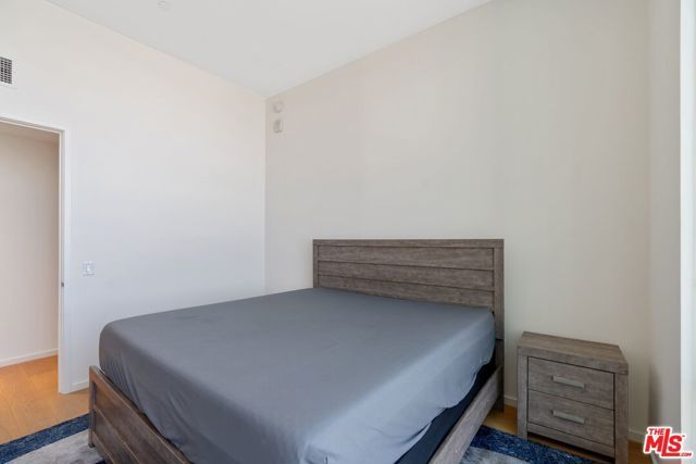 877 Francisco Street 4202, Los Angeles, CA 90017