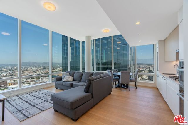 877 Francisco Street 4202, Los Angeles, CA 90017
