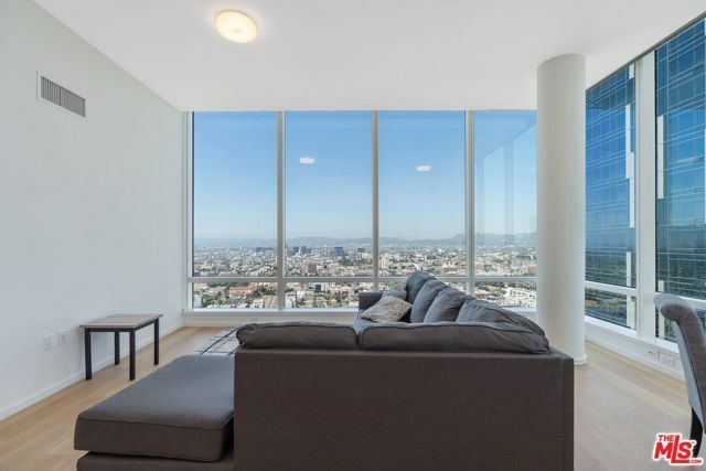 877 Francisco Street 4202, Los Angeles, CA 90017