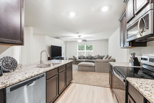 10619 Lost Maples Drive, Cleveland, TX 77328