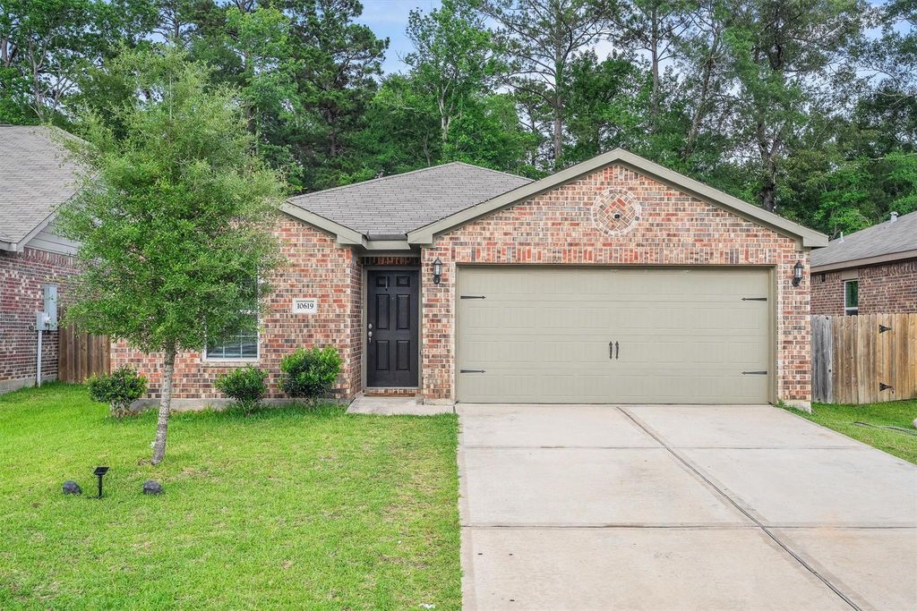 10619 Lost Maples Drive, Cleveland, TX 77328