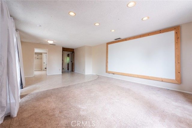 1425 39th, San Bernardino, CA 92404