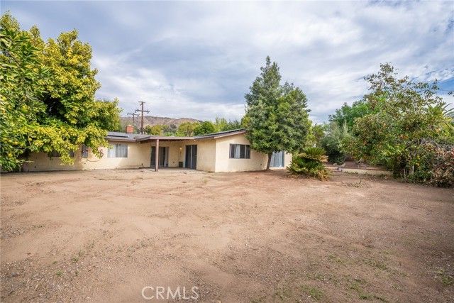 1425 39th, San Bernardino, CA 92404